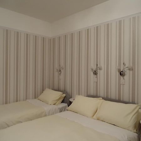 Adam Guest House Перт Экстерьер фото
