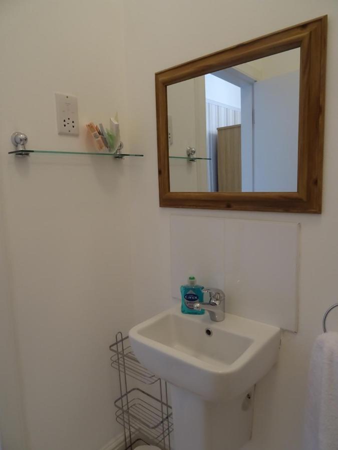 Adam Guest House Перт Экстерьер фото